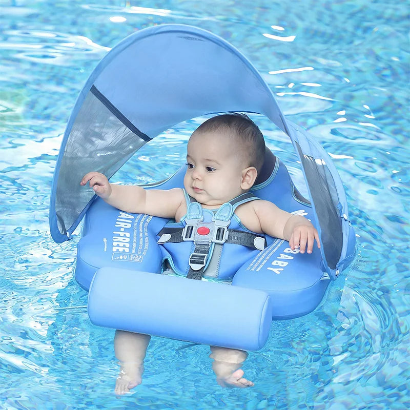 Bouée pour Bébé avec Flotteurs pour les Pieds avec un bébé sur l'eau