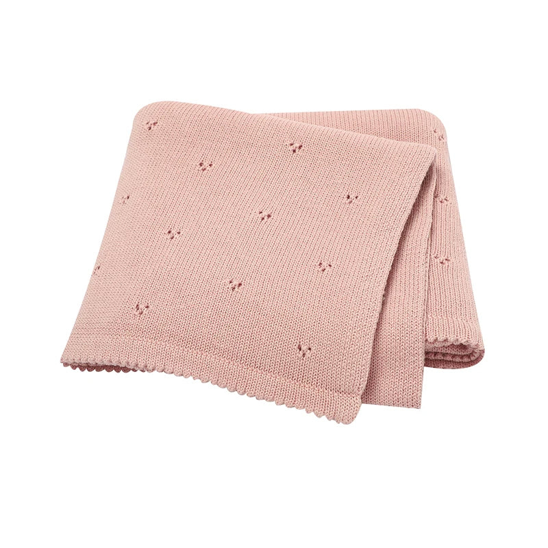 Couverture Bébé Rose et Douce en Coton sur fond blanc