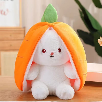 Doudou Animal Lapin avec Carotte posé sur du bois