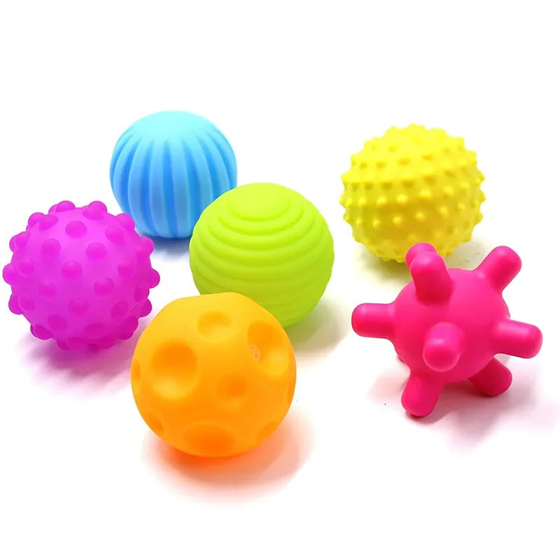 Lot de Six Balles Sensorielles en Silicone sur fond blanc