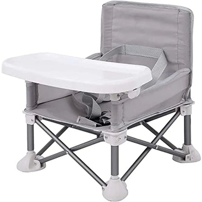 Réhausseur Bébé Pliable en Forme de Chaise sur fond blanc